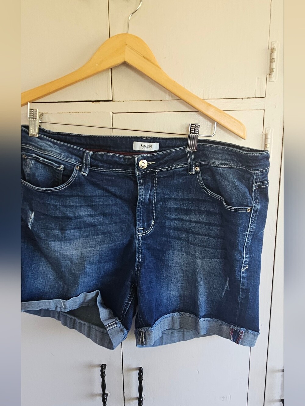 Kensie Mid-Rise Dark Blue Rolled Hem Denim Shorts Size 14